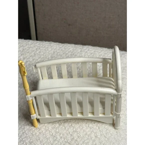 Mattel Nursery Crib Baby Bed White Incomplete Parts Sold AS IS!! - Picture 2 of 8
